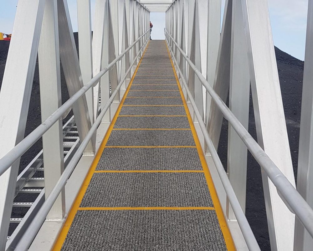 Saraji-Mine-Gangway-1600-scaled